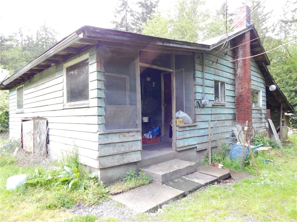 5955 East Collins Road Port Orchard, WA 98366 - Photo 2 of 11 Gallery Image 2