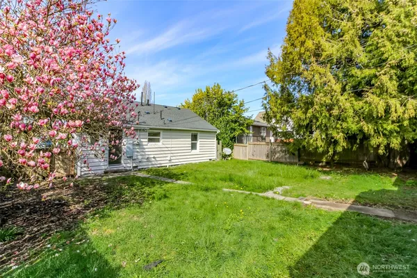 $339,900 | 5637 South I Street, Tacoma, WA 98408
