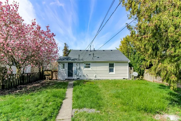 $339,900 | 5637 South I Street, Tacoma, WA 98408