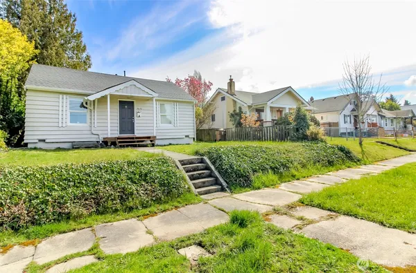 $339,900 | 5637 South I Street, Tacoma, WA 98408