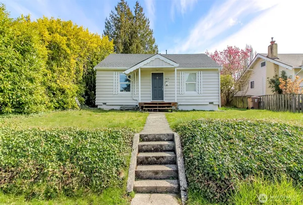 $339,900 | 5637 South I Street, Tacoma, WA 98408