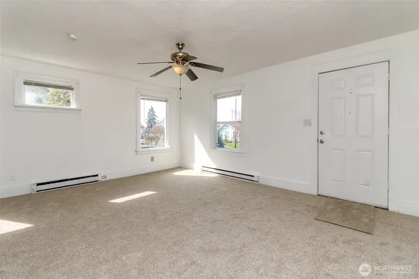 $339,900 | 5637 South I Street, Tacoma, WA 98408