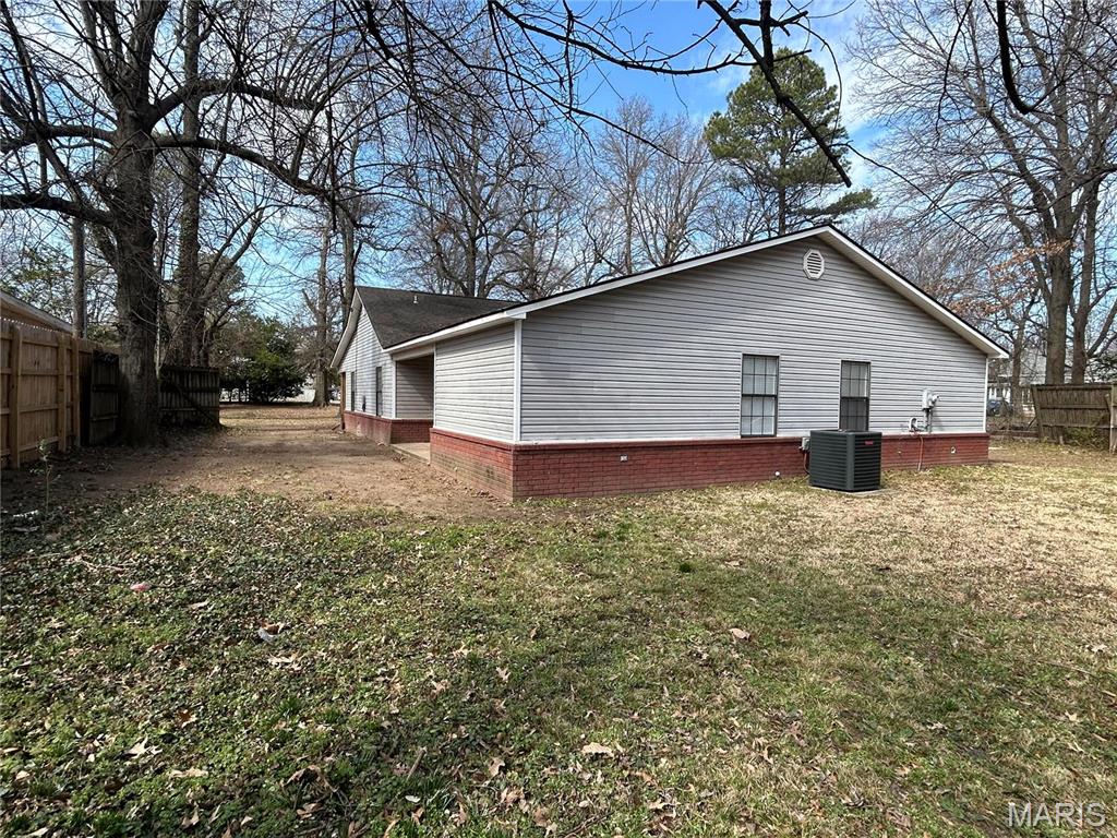404 North Everett Street Kennett, MO 63857 - Photo 3 of 15