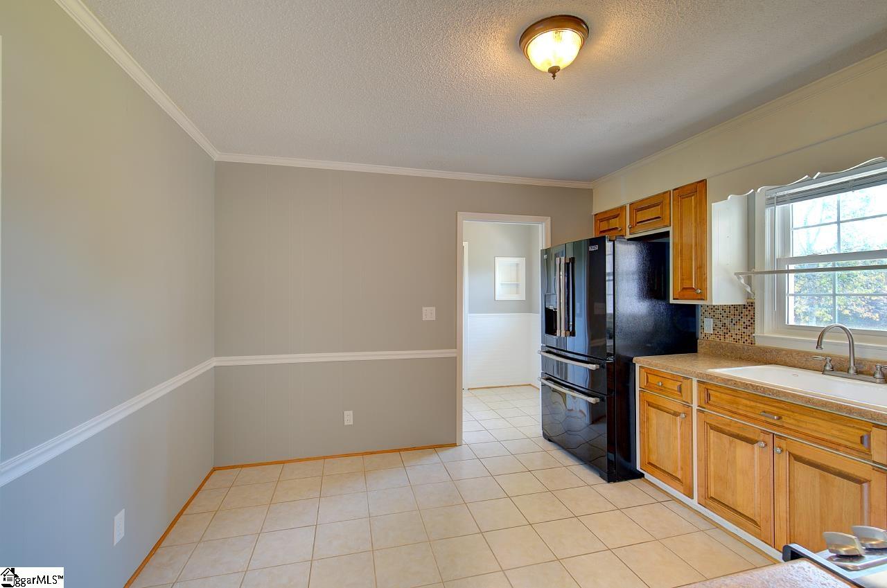 240 Hendricks Road Pickens, SC 29671 - Photo 13 of 39 Gallery Image 13