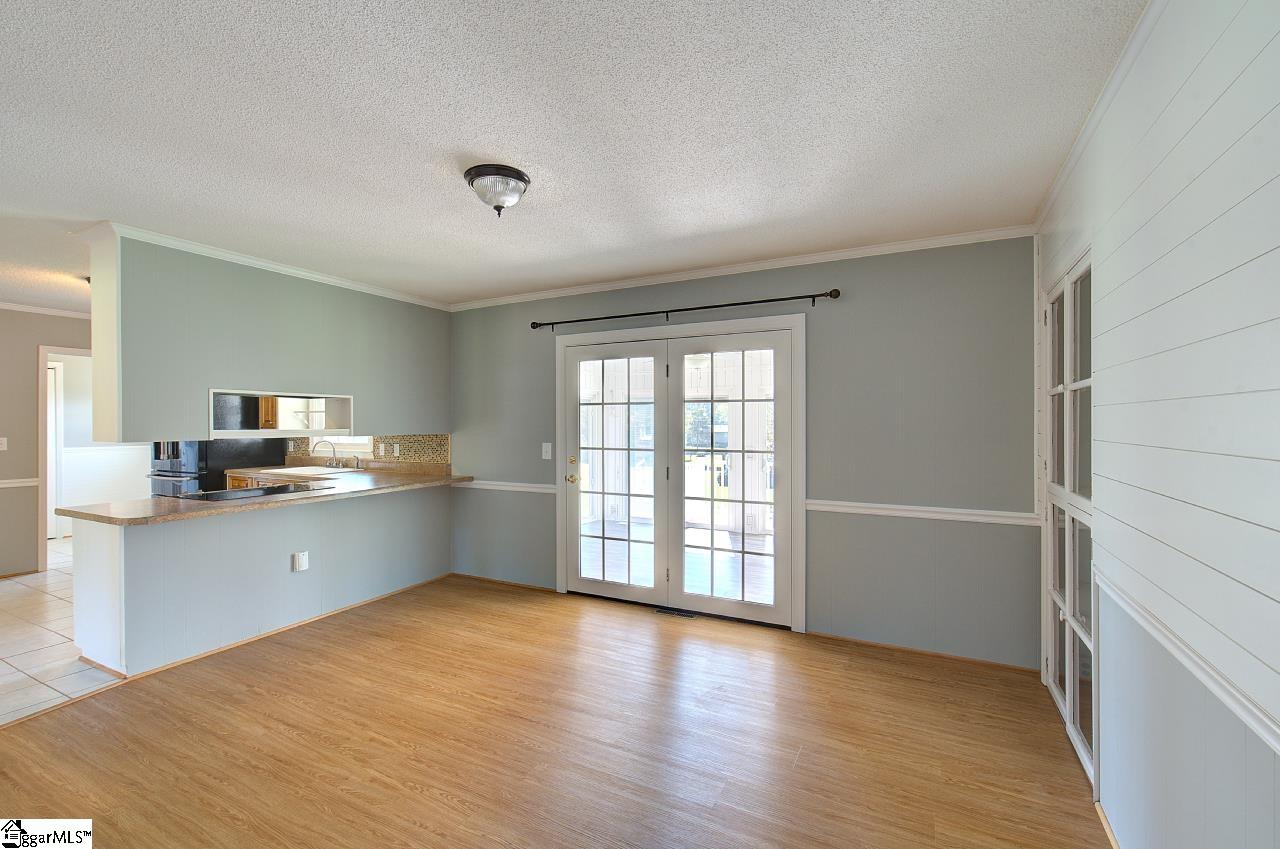 240 Hendricks Road Pickens, SC 29671 - Photo 17 of 39 Gallery Image 17