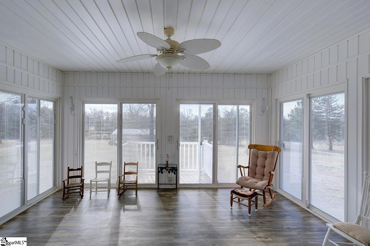 240 Hendricks Road Pickens, SC 29671 - Photo 21 of 39 Gallery Image 21