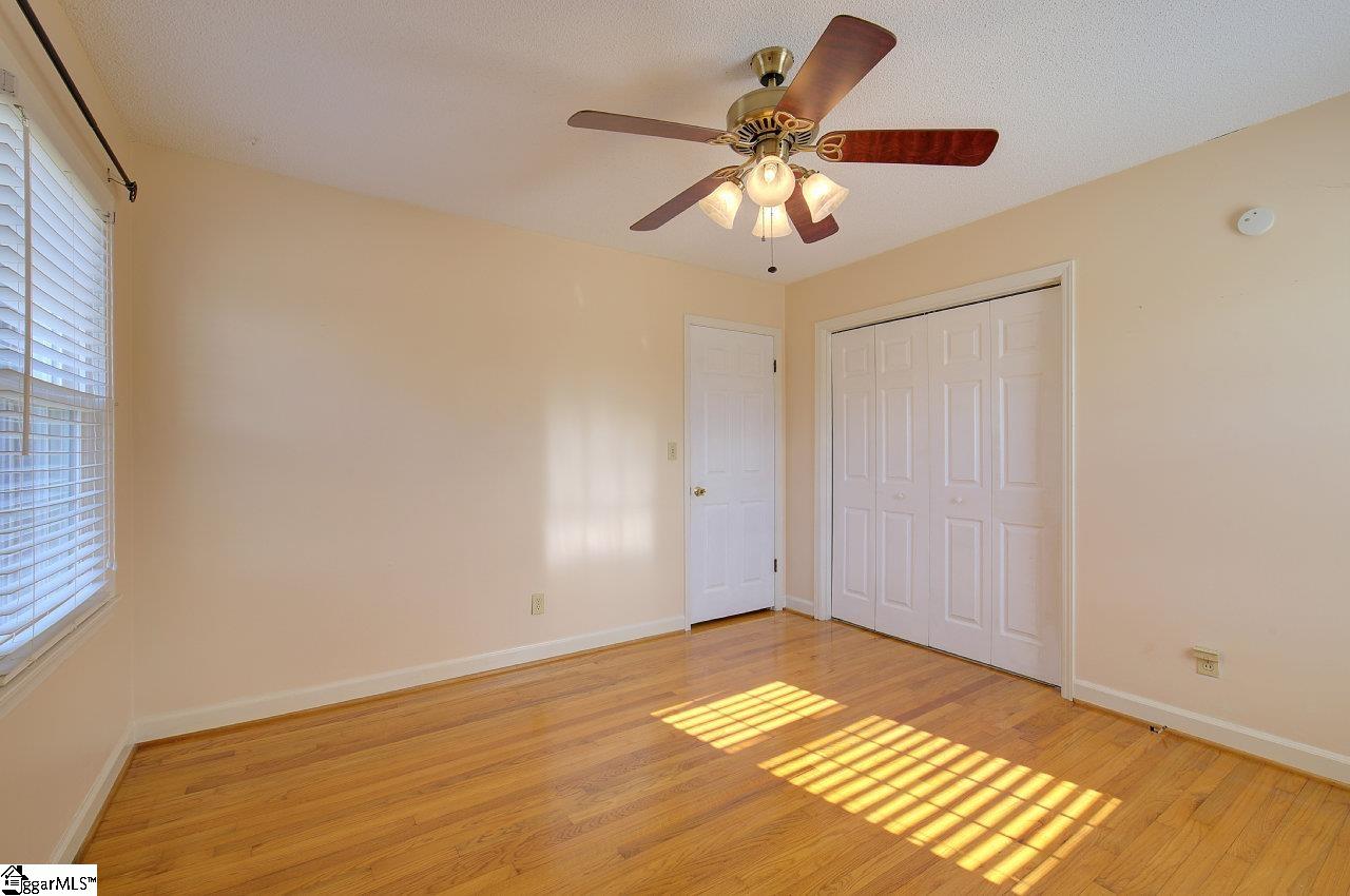 240 Hendricks Road Pickens, SC 29671 - Photo 22 of 39 Gallery Image 22