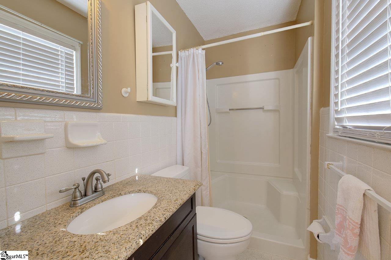 240 Hendricks Road Pickens, SC 29671 - Photo 24 of 39 Gallery Image 24