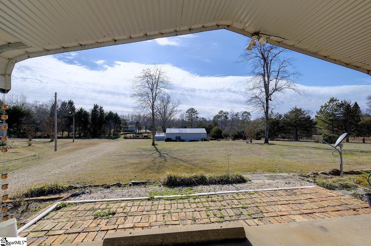 240 Hendricks Road Pickens, SC 29671 - Photo 31 of 39 Gallery Image 31