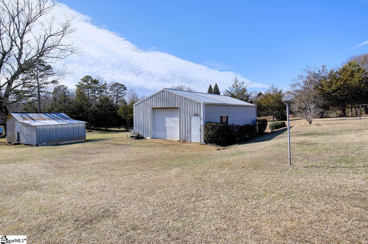240 Hendricks Road Pickens, SC 29671 - Photo 36 of 39 Gallery Image 36