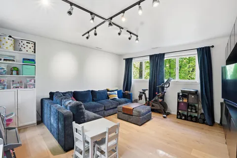 $1,295,000 | 3421 Stoneybrae Drive, Falls Church, VA 22044