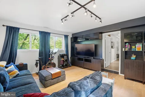 $1,295,000 | 3421 Stoneybrae Drive, Falls Church, VA 22044