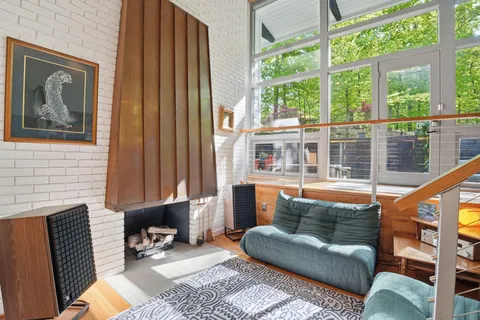 $1,295,000 | 3421 Stoneybrae Drive, Falls Church, VA 22044