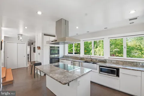 $1,295,000 | 3421 Stoneybrae Drive, Falls Church, VA 22044