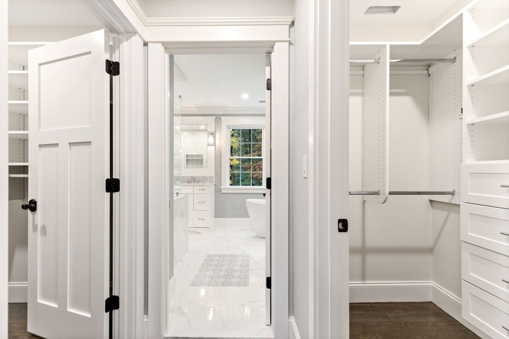9 Coach Road Lexington, MA 02420 - Photo 14 of 28 Gallery Image 14