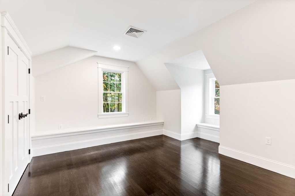 9 Coach Road Lexington, MA 02420 - Photo 20 of 28 Gallery Image 20
