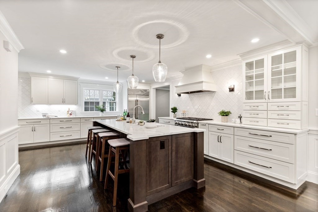 9 Coach Road Lexington, MA 02420 - Photo 4 of 28 Gallery Image 4