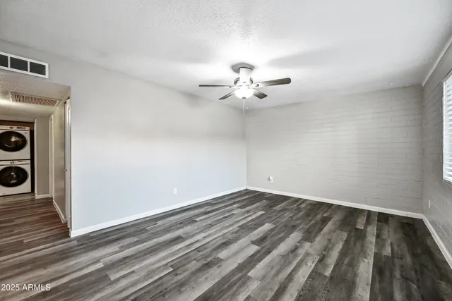 $1,299 | 1518 West Colter Street, Unit 30, Phoenix, AZ 85015