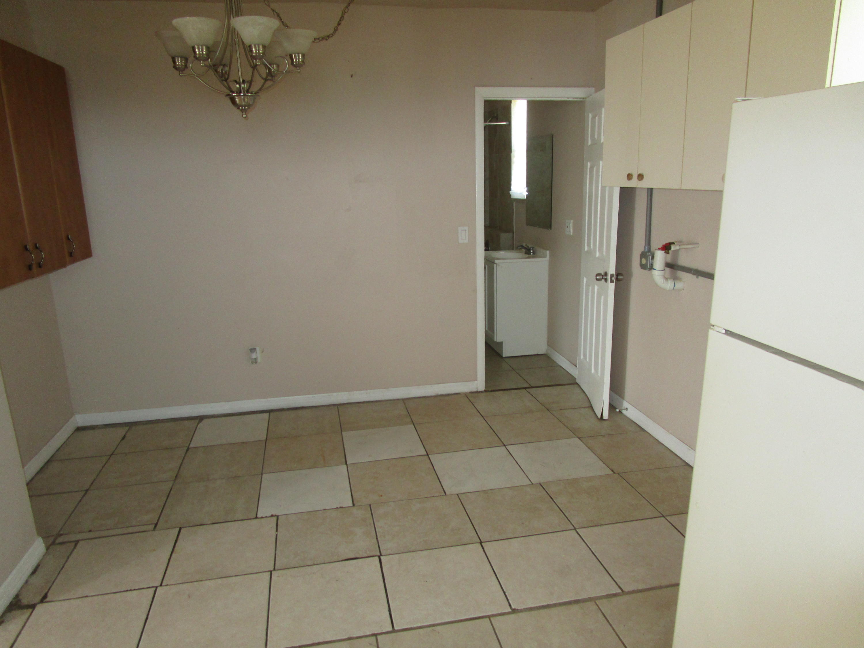 1007 Angle Road Fort Pierce, FL 34947 - Photo 6 of 30 1007 Angle Rd 023