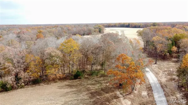 $701,520 | 2 Polston Lane, Marthasville, MO 63357