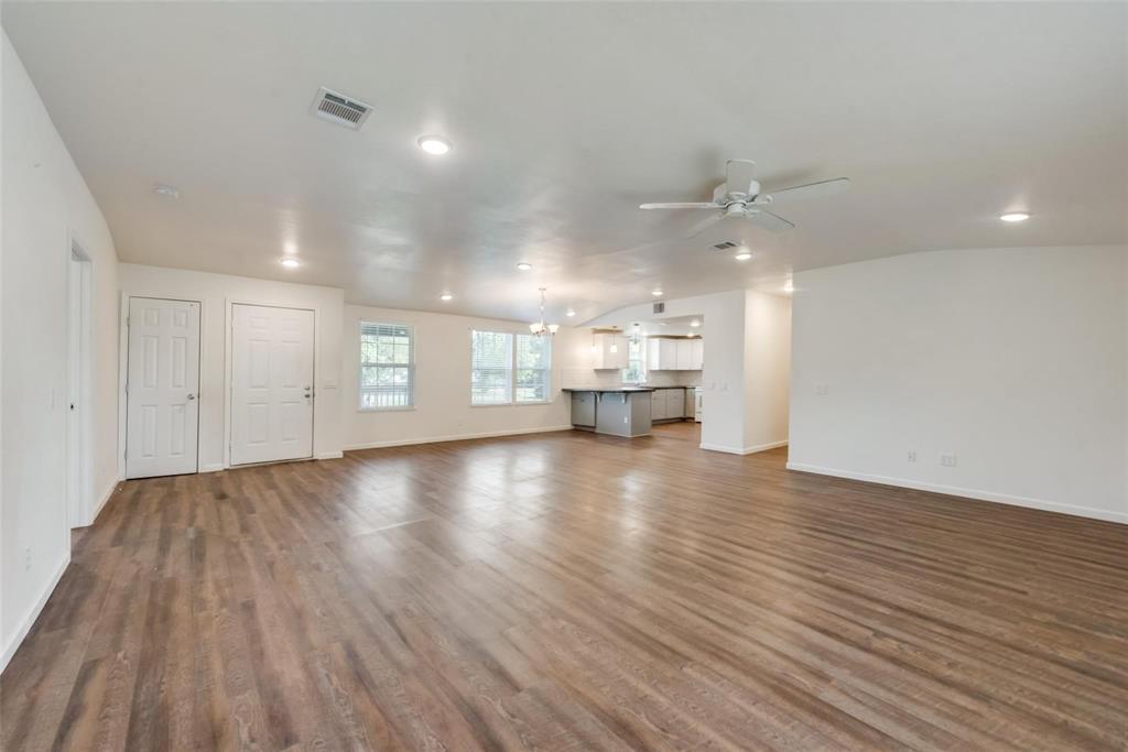 220 Ranch Road Joshua, TX 76058 - Photo 8 of 33 Gallery Image 8