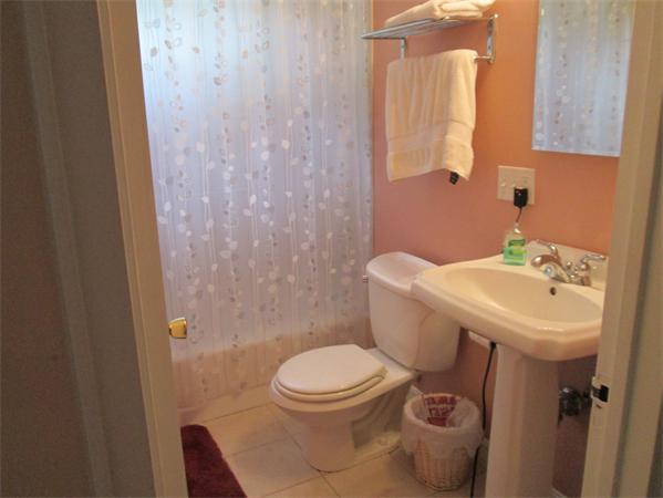 3 Evans Road Stoneham, MA 02180 - Photo 9 of 16 Gallery Image 9