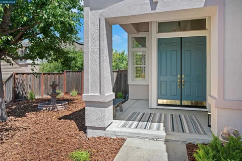 a view of outdoor space yard and patio