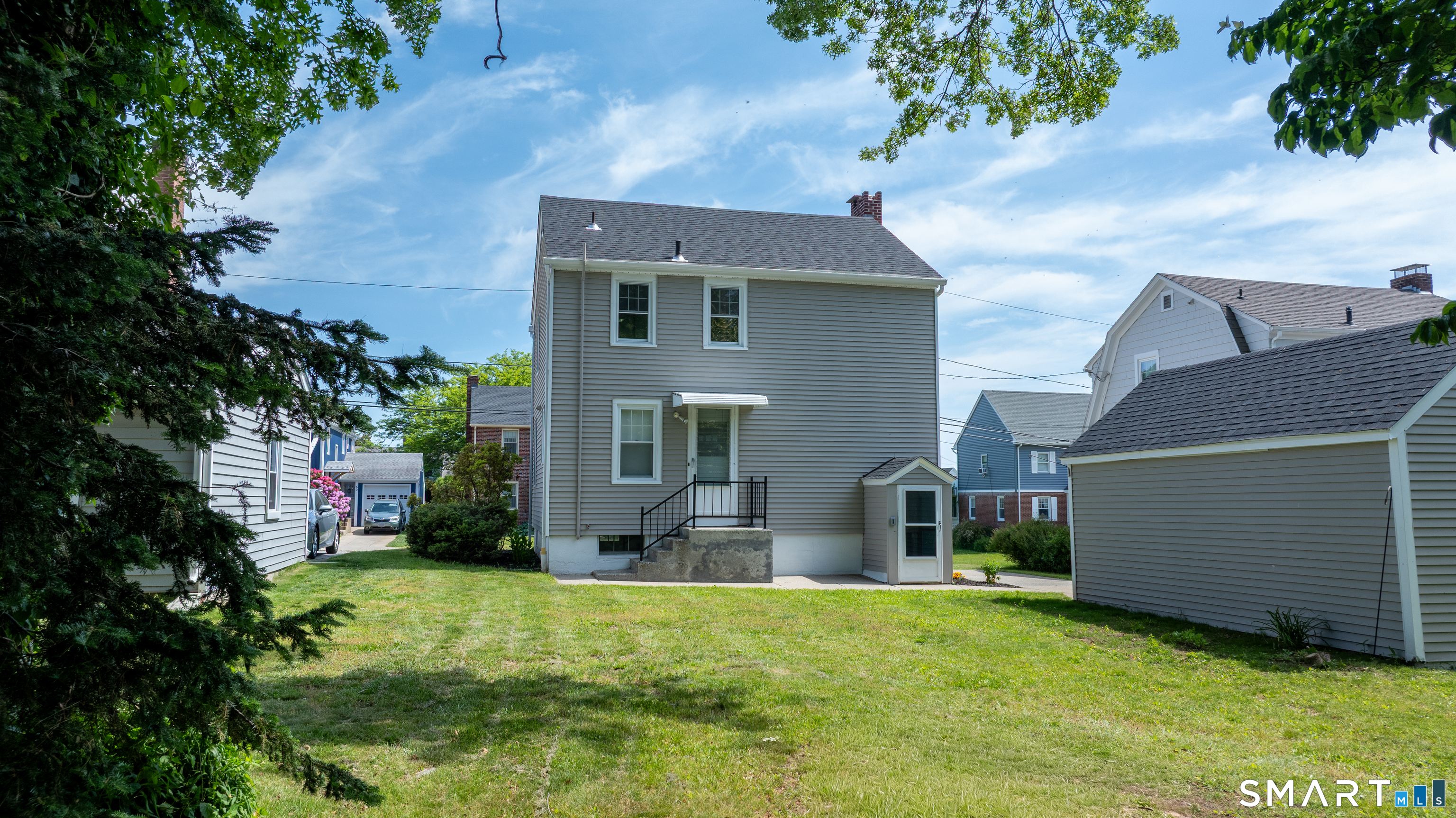 55 Woodlawn Road New London, CT 06320 - Photo 30 of 36