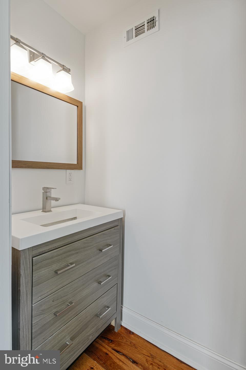 229 Rochelle Avenue Philadelphia, PA 19128 - Photo 18 of 29 Gallery Image 18