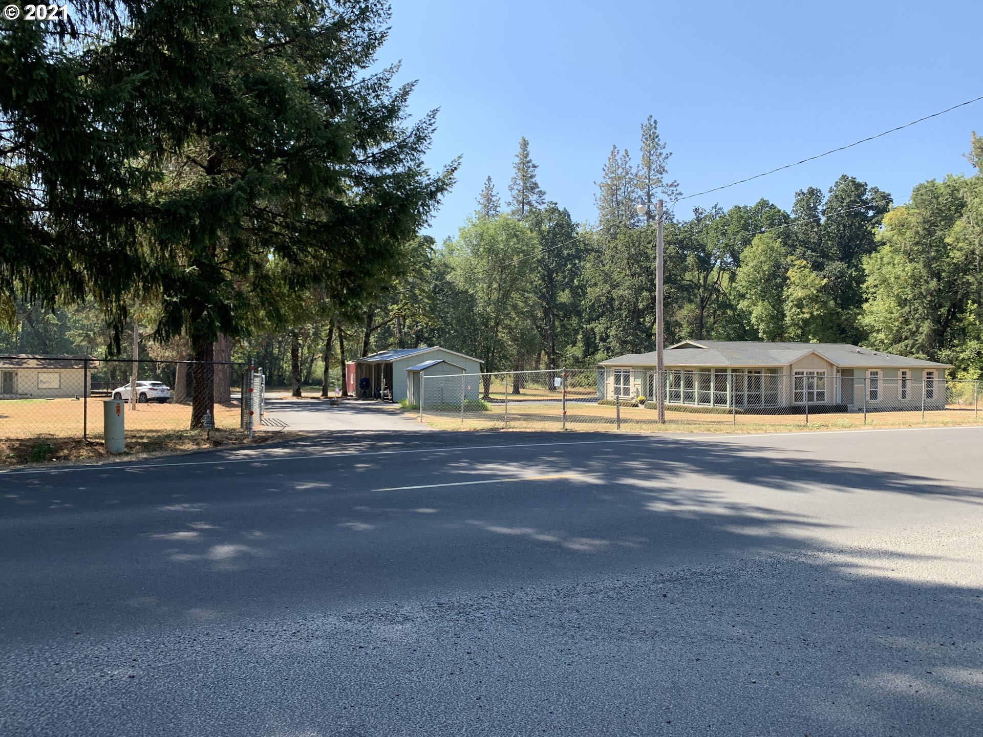 24132 Suttle Road Veneta, OR 97487 - Photo 1 of 32 Gallery Image 1