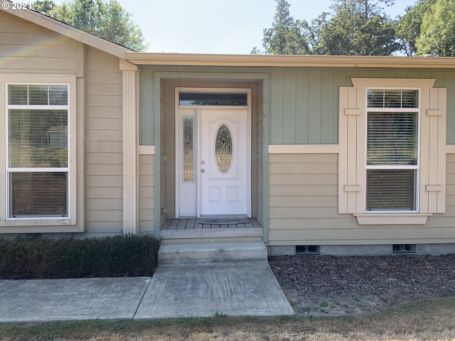 24132 Suttle Road Veneta, OR 97487 - Photo 7 of 32 Gallery Image 7