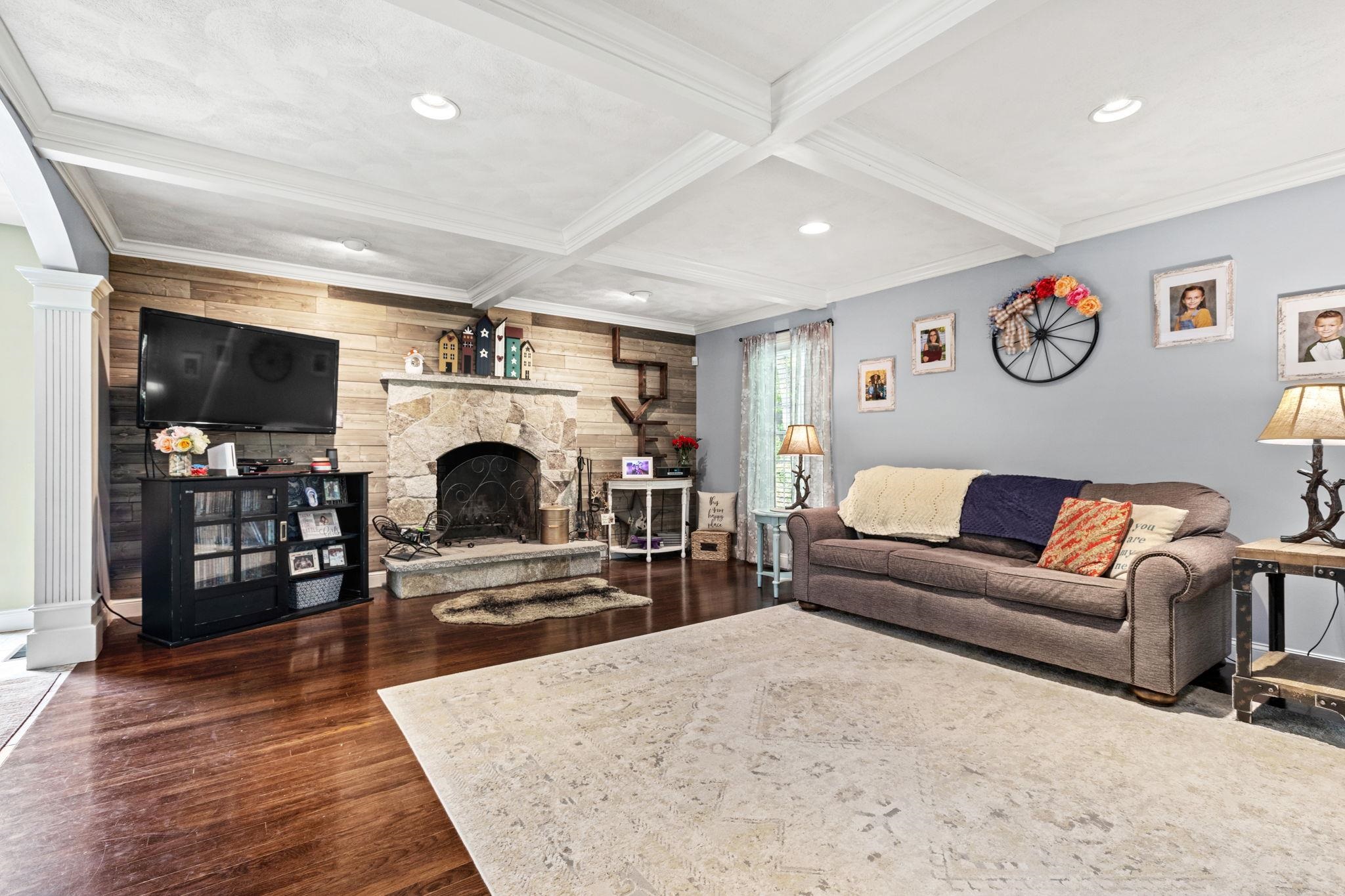 31 Houstons Way Hampstead, NH 03841 - Photo 12 of 40