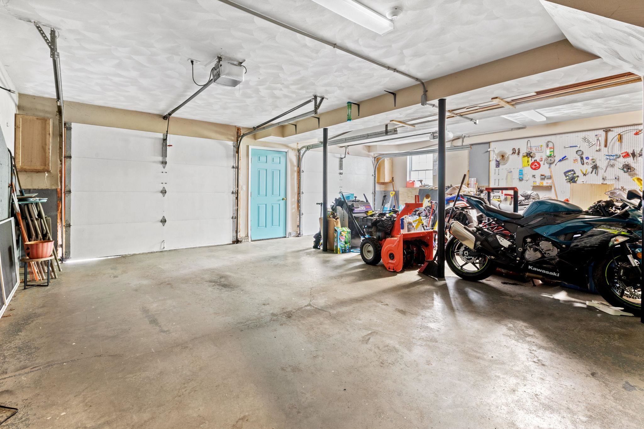 31 Houstons Way Hampstead, NH 03841 - Photo 36 of 40