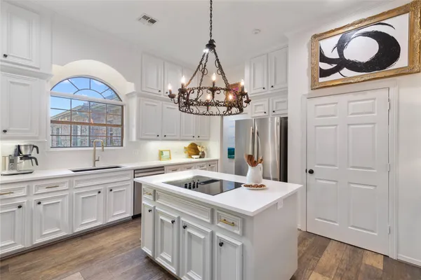$949,000 | 901 Longmire Road, Unit 51, Conroe, TX 77304
