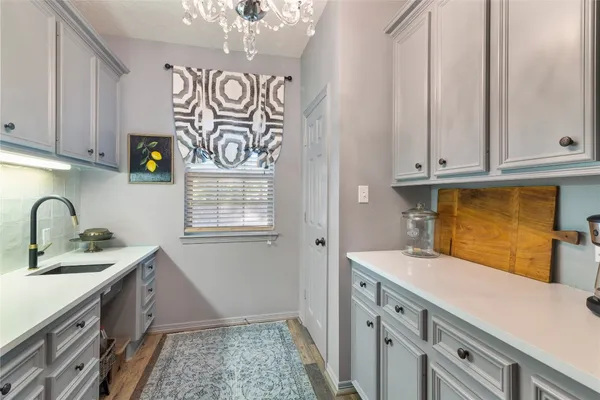 $949,000 | 901 Longmire Road, Unit 51, Conroe, TX 77304