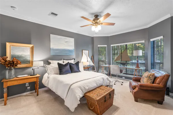 $875,000 | 901 Longmire Road, Unit 51, Conroe, TX 77304
