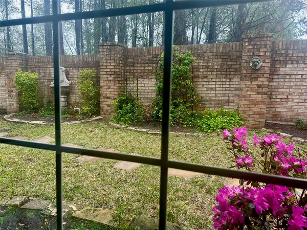 $875,000 | 901 Longmire Road, Unit 51, Conroe, TX 77304