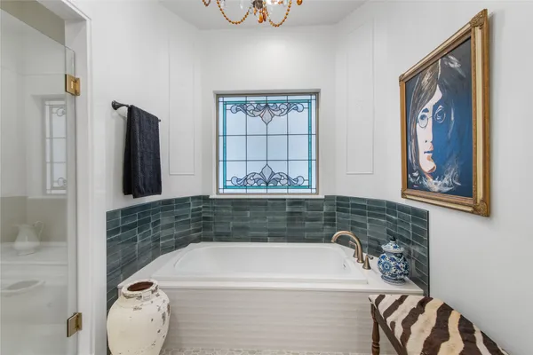 $875,000 | 901 Longmire Road, Unit 51, Conroe, TX 77304