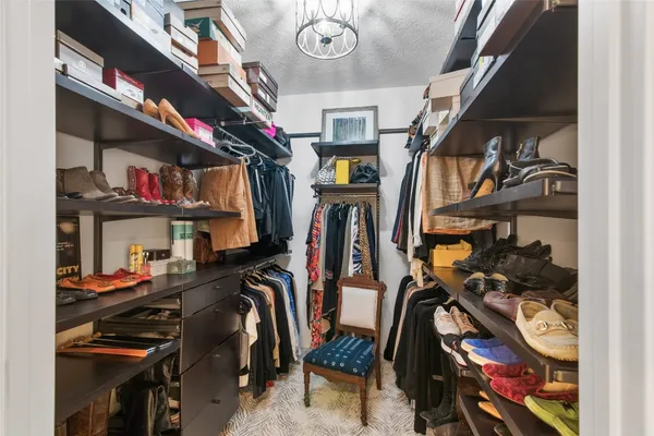 $949,000 | 901 Longmire Road, Unit 51, Conroe, TX 77304