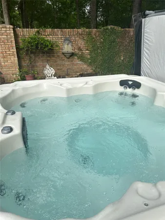 $875,000 | 901 Longmire Road, Unit 51, Conroe, TX 77304