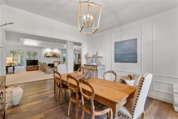 $875,000 | 901 Longmire Road, Unit 51, Conroe, TX 77304