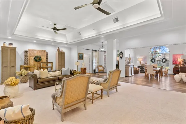 $949,000 | 901 Longmire Road, Unit 51, Conroe, TX 77304
