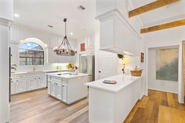 $949,000 | 901 Longmire Road, Unit 51, Conroe, TX 77304