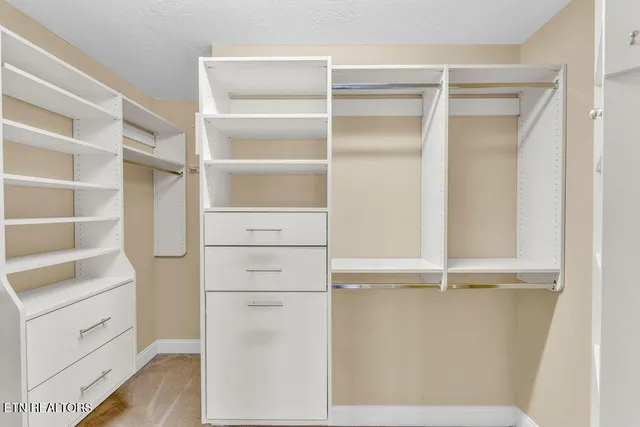 $849,900 | 525 Brochardt Boulevard, Knoxville, TN 37934