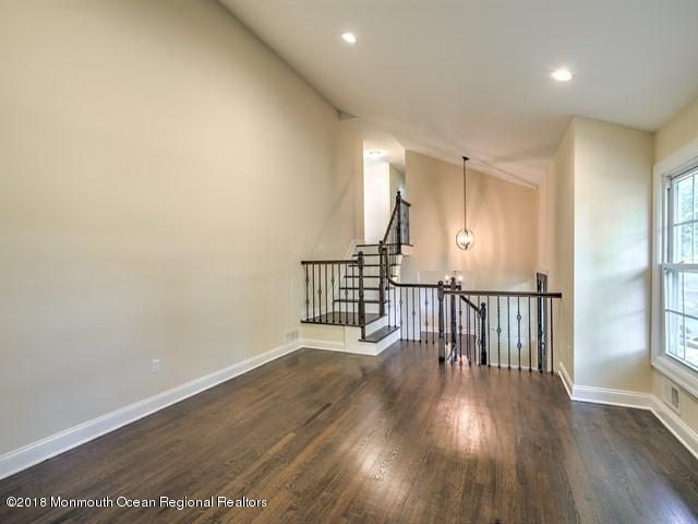 420 Schanck Road Freehold, NJ 07728 - Photo 4 of 27 LIVING ROOM