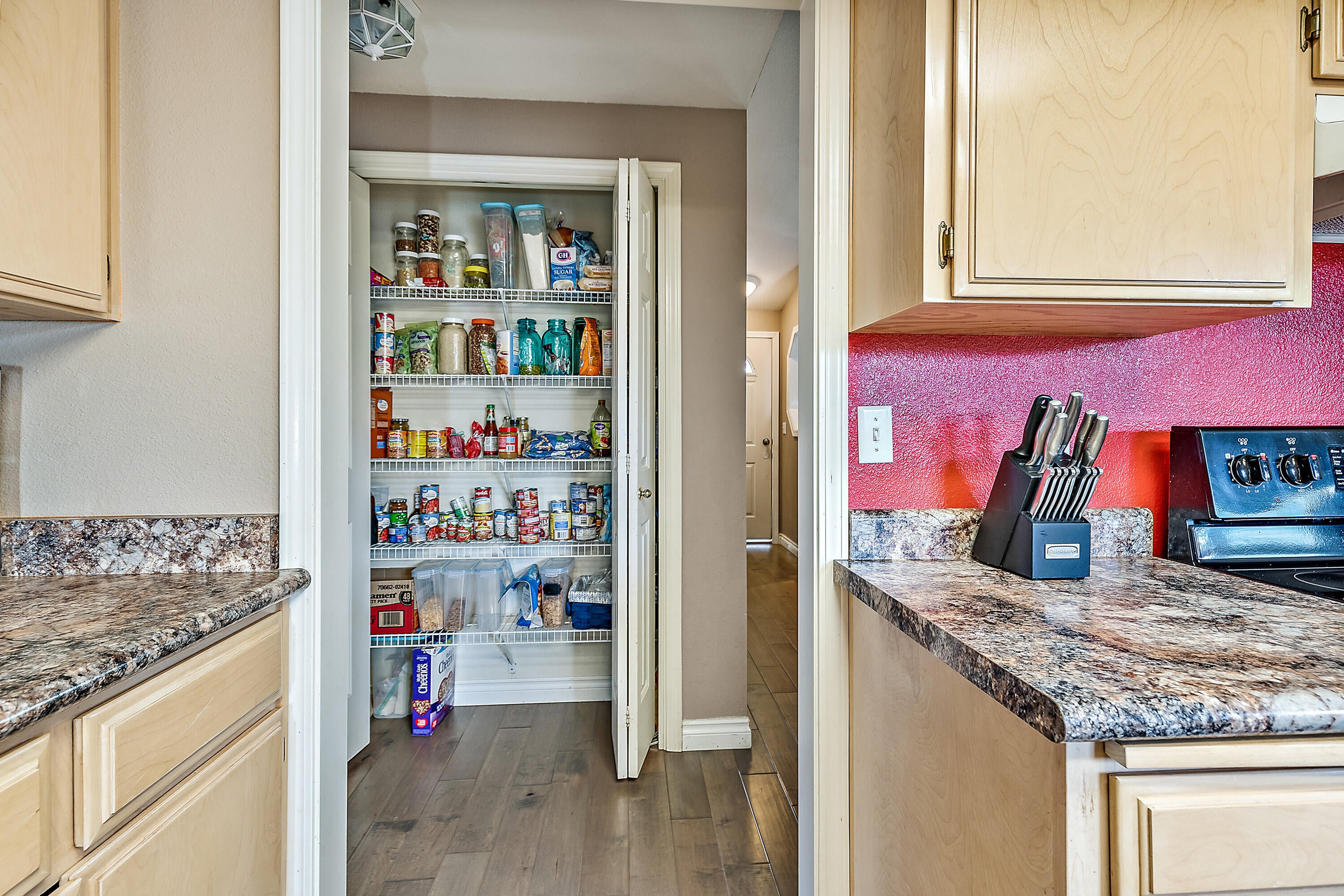403 Mace Road Medford, OR 97501 - Photo 24 of 33 O