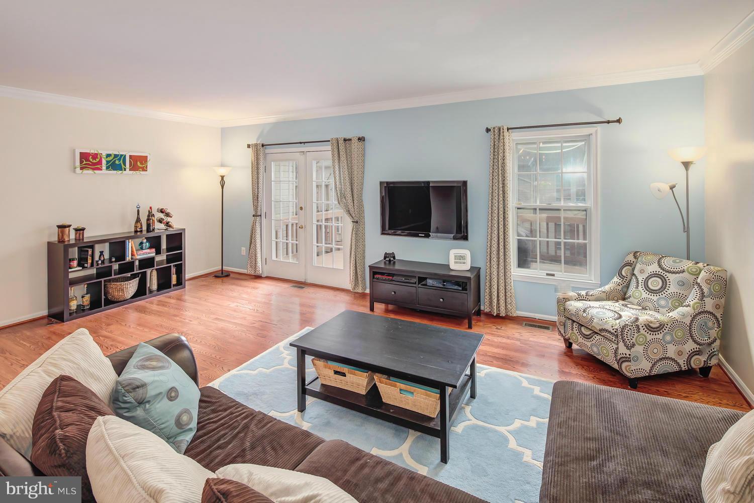 6508 Castine Lane Springfield, VA 22150 - Photo 12 of 30 Living Room