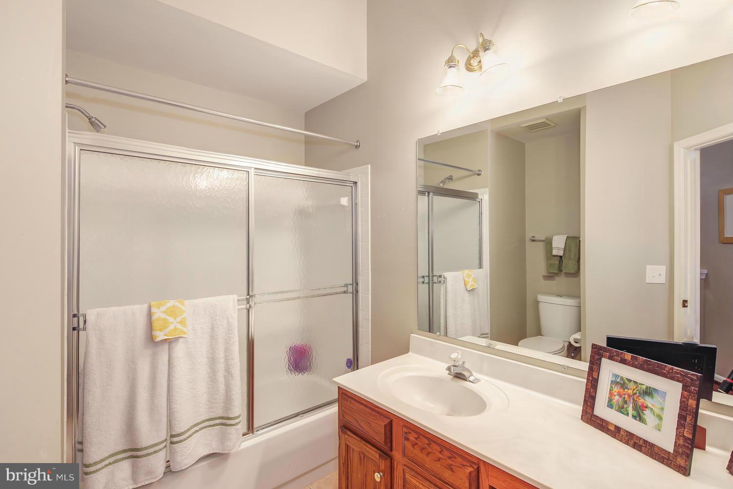 6508 Castine Lane Springfield, VA 22150 - Photo 20 of 30 Bath