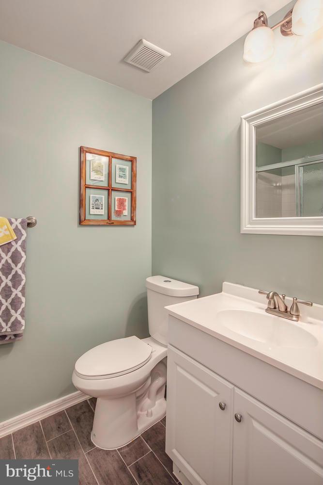 6508 Castine Lane Springfield, VA 22150 - Photo 25 of 30 Bath
