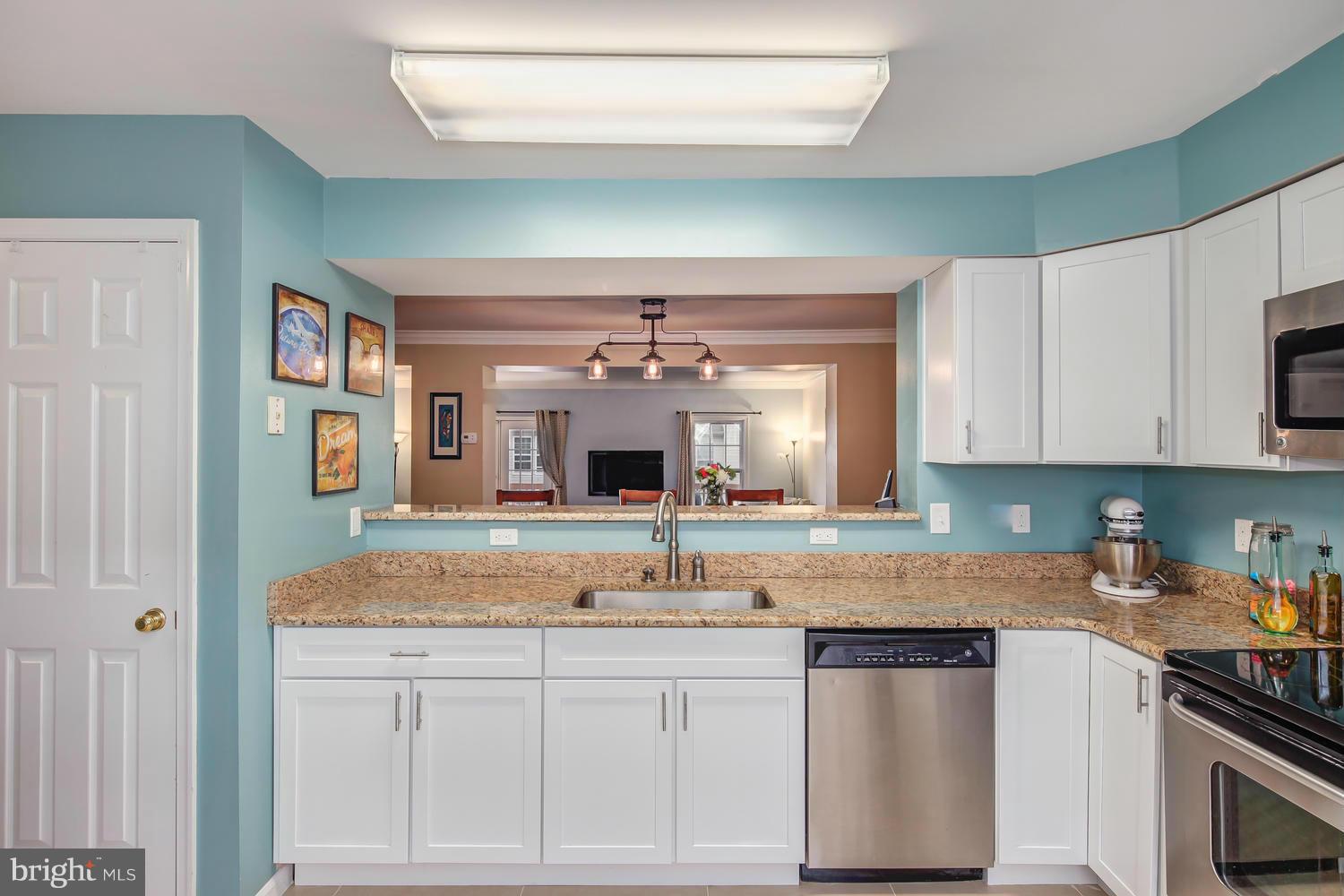 6508 Castine Lane Springfield, VA 22150 - Photo 7 of 30 Kitchen